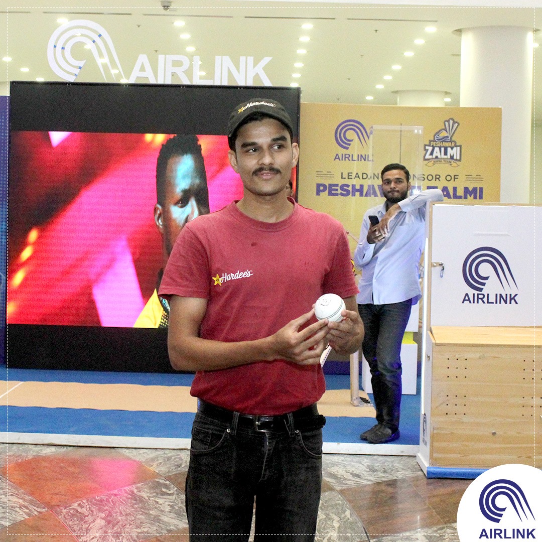 Airlink Event At Lucky One Mall 250